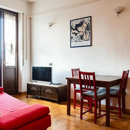 Youhosty - Porta Romana Apartment *